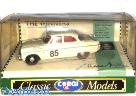 Ford Zephyr MK II, Anne Hall