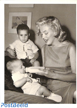 Marilyn babysitting 1