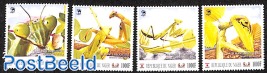 Praying mantis 4v