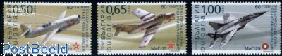Military planes 3v