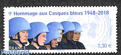UN Blue helmets 1v