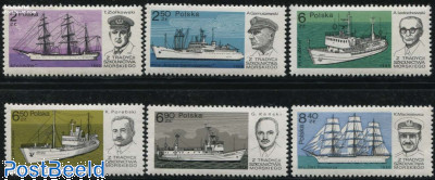 School ships 6v