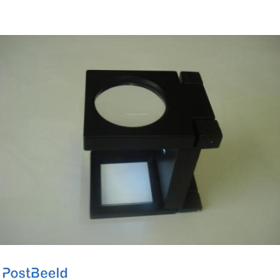 Folding Magnifier with Light