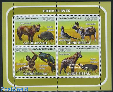 Hyenas & birds 4v m/s