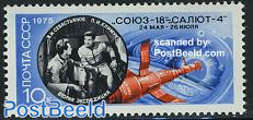 Sojuz 18, Saljut 4 1v