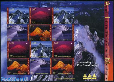 Int. Mountain year minisheet (with 3 sets)