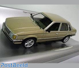 Opel Senator A 1978, gold